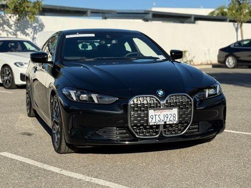 Black Sapphire Metallic 2026 BMW 430 i