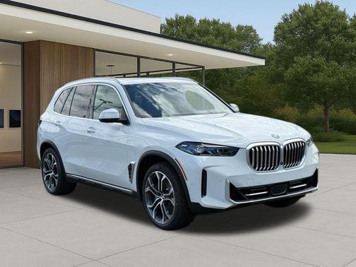 Alpine White 2026 BMW X5 PHEV xDrive50e
