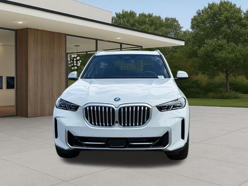 Alpine White 2026 BMW X5 PHEV xDrive50e