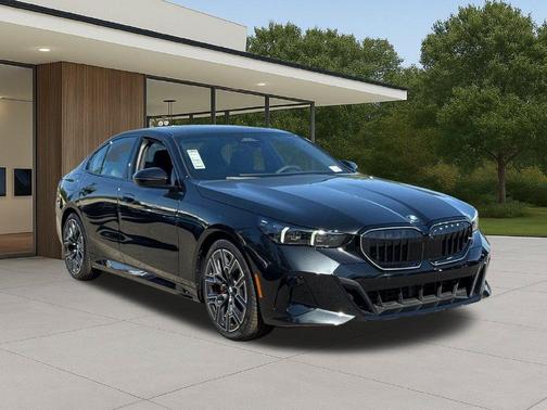 Black Sapphire Metallic 2027 BMW 530 i