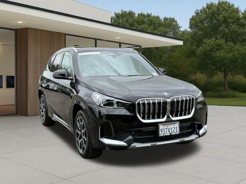 Jet Black 2025 BMW X1 xDrive28i