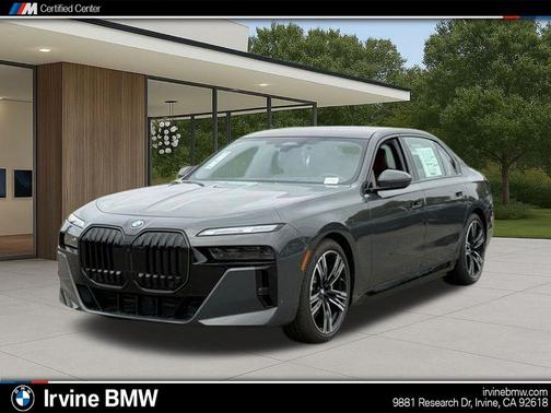 Gray Metallic 2026 BMW i7 XDrive60