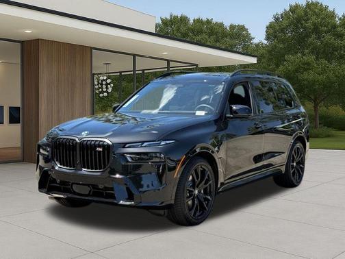 Black Sapphire Metallic 2026 BMW X7 M60i