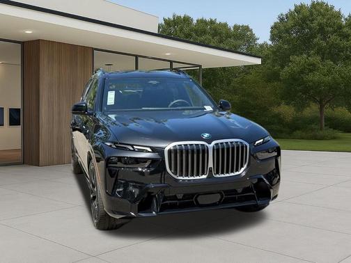 Black Sapphire Metallic 2026 BMW X7 xDrive40i