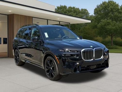 Black Sapphire Metallic 2026 BMW X7 xDrive40i