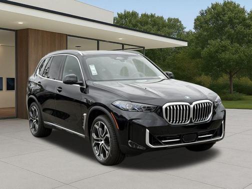 Black Sapphire Metallic 2026 BMW X5 sDrive40i