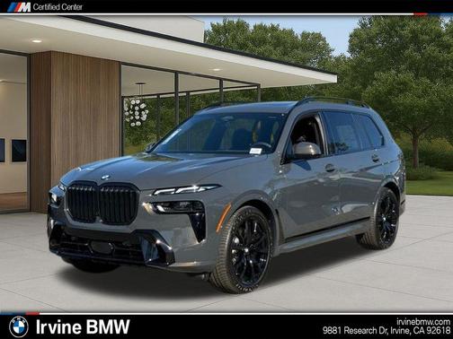 Gray Metallic 2026 BMW X7 xDrive40i
