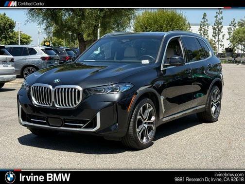 Black Sapphire Metallic 2024 BMW X5 xDrive40i