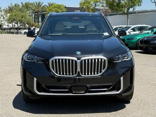 Black Sapphire Metallic 2024 BMW X5 xDrive40i