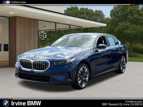 Phytonic Blue Metallic 2026 BMW i5 eDrive40