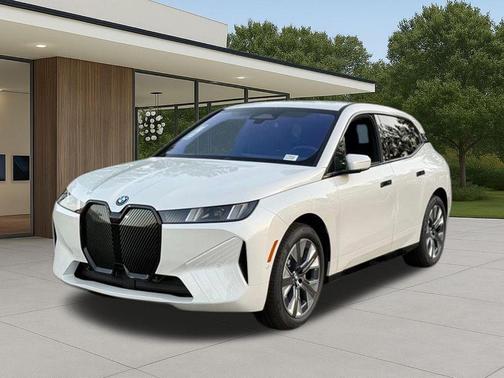 Mineral White Metallic 2026 BMW iX xDrive45
