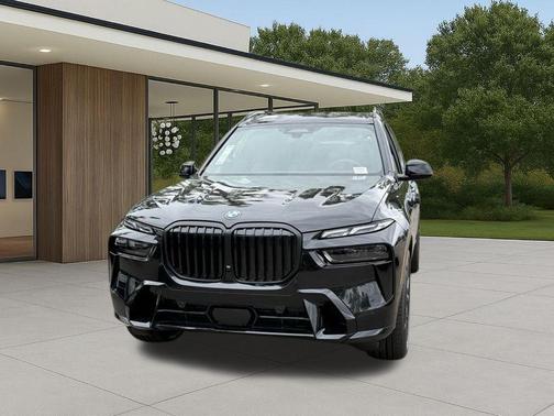 Black Sapphire Metallic 2026 BMW X7 xDrive40i