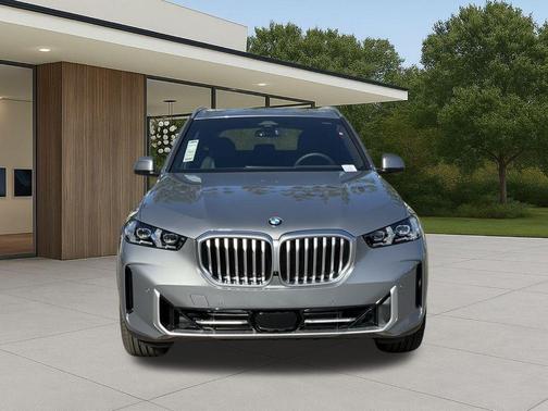 Gray Metallic 2026 BMW X5 sDrive40i