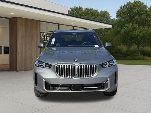 Gray Metallic 2026 BMW X5 sDrive40i