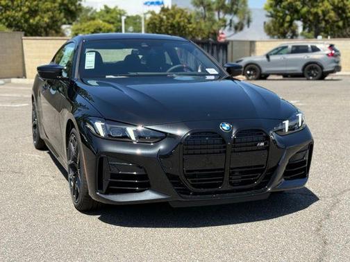 Black Sapphire Metallic 2026 BMW M440 i