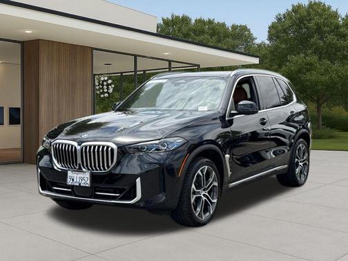 Black Sapphire Metallic 2026 BMW X5 sDrive40i
