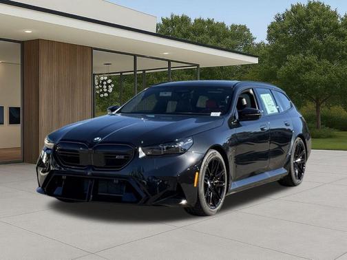 Black Sapphire Metallic 2026 BMW M5 Base