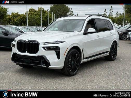 Mineral White Metallic 2026 BMW X7 xDrive40i