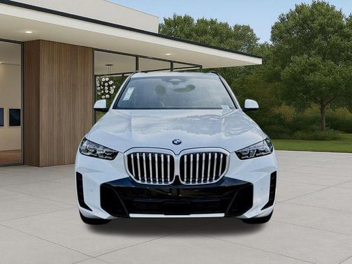 Alpine White 2026 BMW X5 sDrive40i