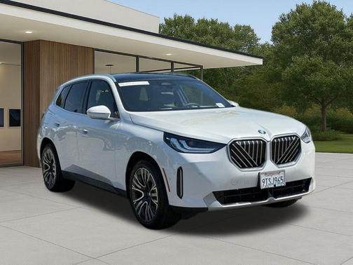 Mineral White Metallic 2026 BMW X3 30 xDrive