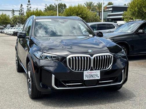 Black Sapphire Metallic 2026 BMW X5 xDrive40i