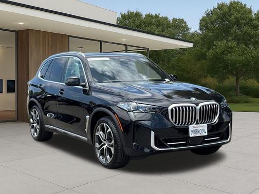 Black Sapphire Metallic 2026 BMW X5 xDrive40i