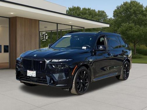 Black Sapphire Metallic 2026 BMW X7 M60i