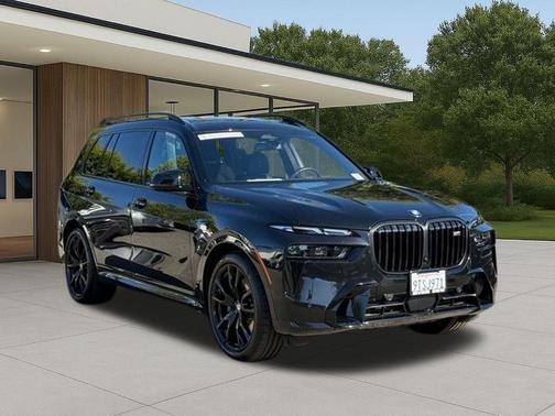 Black Sapphire Metallic 2026 BMW X7 M60i