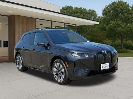 Dark Graphite Metallic 2026 BMW iX xDrive60