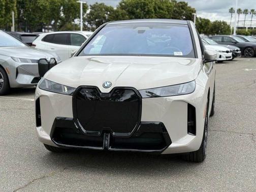 Dune 2026 BMW iX xDrive45