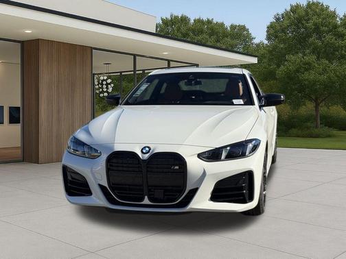 Alpine White 2026 BMW M440 i