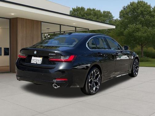 Black Sapphire Metallic 2025 BMW 330 i xDrive