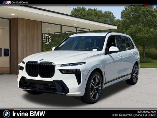 Mineral White Metallic 2026 BMW X7 xDrive40i