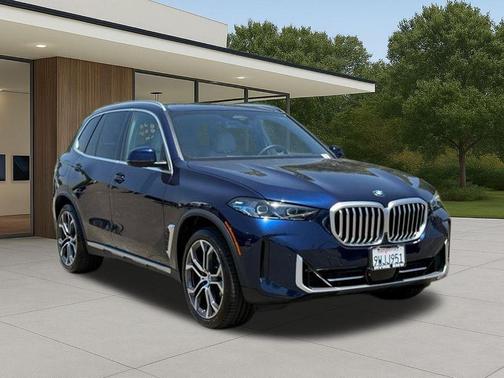 Tanzanite Blue II Metallic 2026 BMW X5 xDrive40i