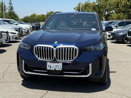 Tanzanite Blue II Metallic 2026 BMW X5 xDrive40i