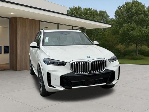 Alpine White 2026 BMW X5 PHEV xDrive50e