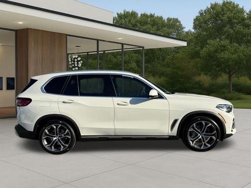 Alpine White 2023 BMW X5 xDrive40i