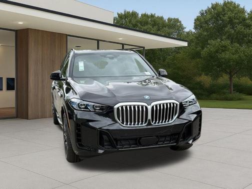 Black Sapphire Metallic 2026 BMW X5 PHEV xDrive50e