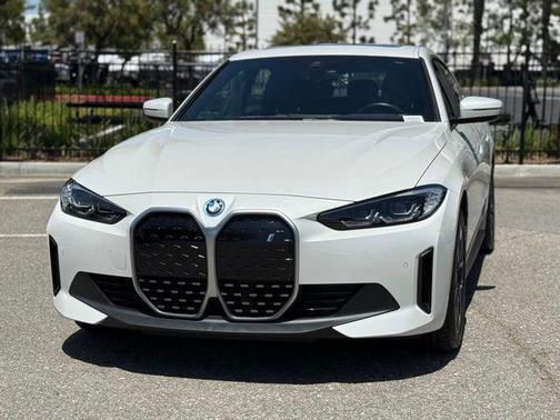 Mineral White Metallic 2023 BMW i4 Gran Coupe eDrive35