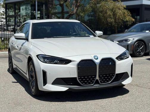 Mineral White Metallic 2023 BMW i4 Gran Coupe eDrive35