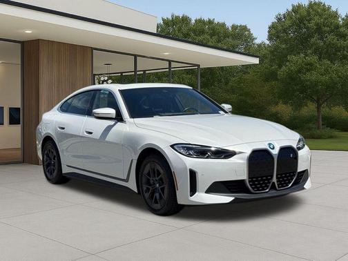 Mineral White Metallic 2023 BMW i4 Gran Coupe eDrive35