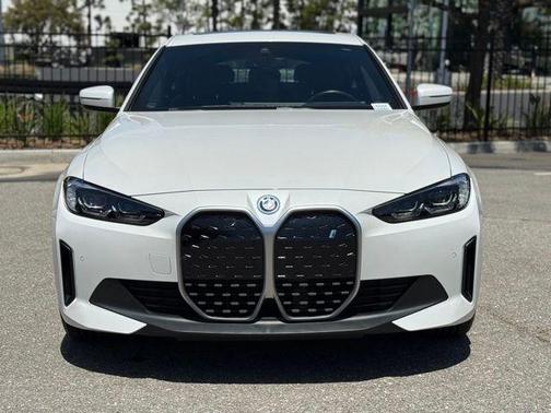 Mineral White Metallic 2023 BMW i4 Gran Coupe eDrive35