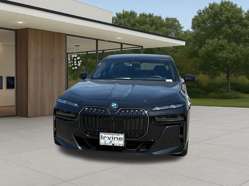 Black Sapphire Metallic 2025 BMW i7 xDrive60