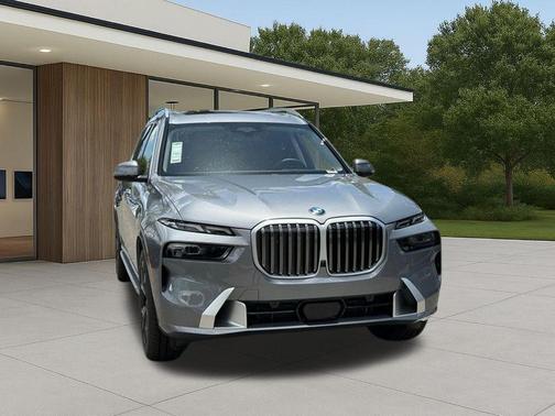 C4W 2027 BMW X7 xDrive40i