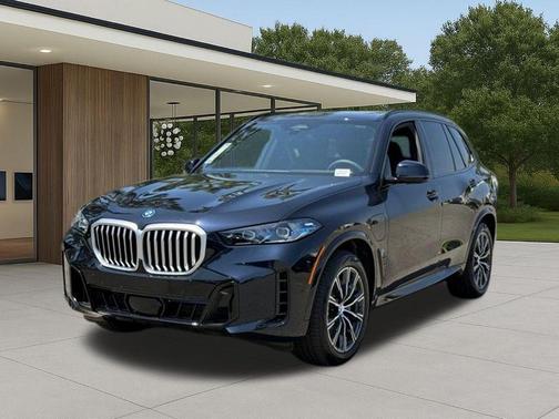 Carbon Black Metallic 2026 BMW X5 PHEV xDrive50e