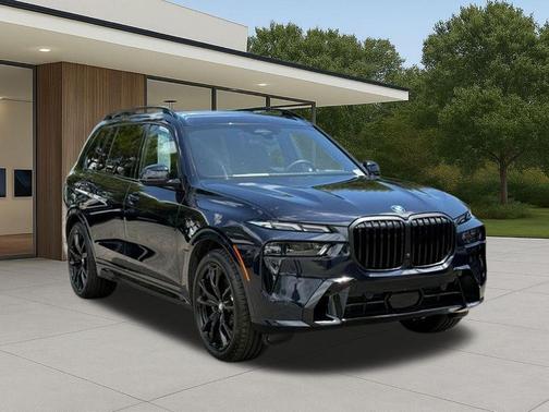 Carbon Black Metallic 2024 BMW X7 xDrive40i