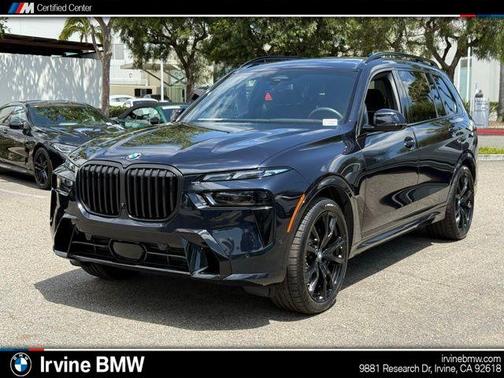 Carbon Black Metallic 2024 BMW X7 xDrive40i