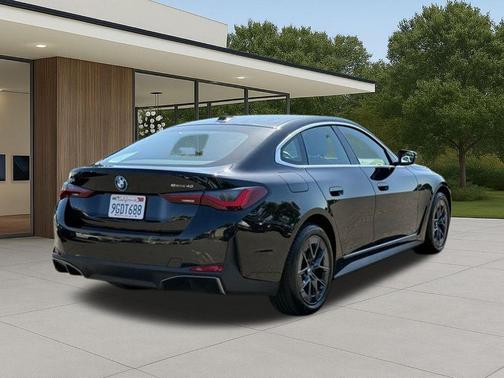 Black Sapphire Metallic 2023 BMW i4 Gran Coupe eDrive40