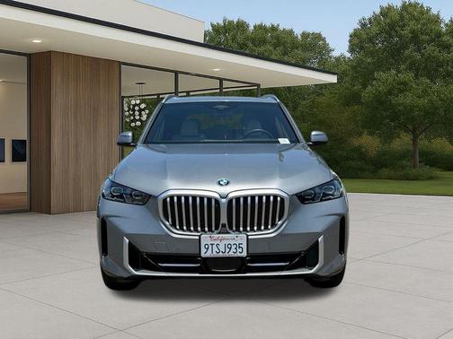 Gray Metallic 2026 BMW X5 sDrive40i