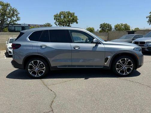 Gray Metallic 2026 BMW X5 sDrive40i